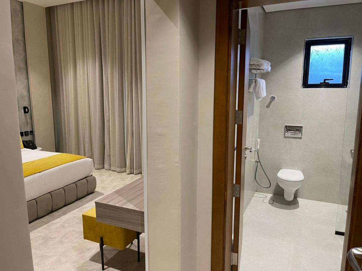 Voyage Residence Ar Riyad Esterno foto