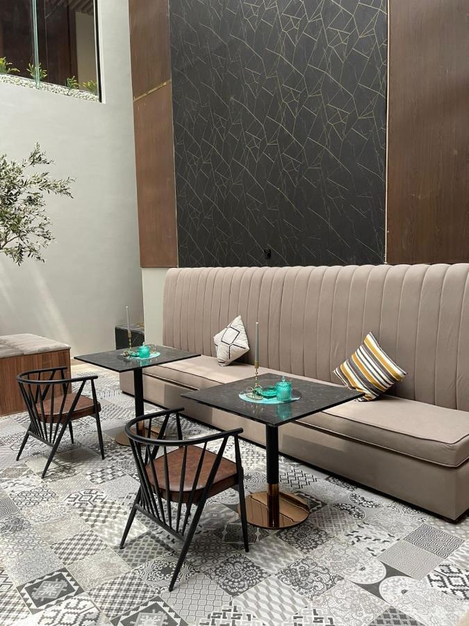 Voyage Residence Ar Riyad Esterno foto