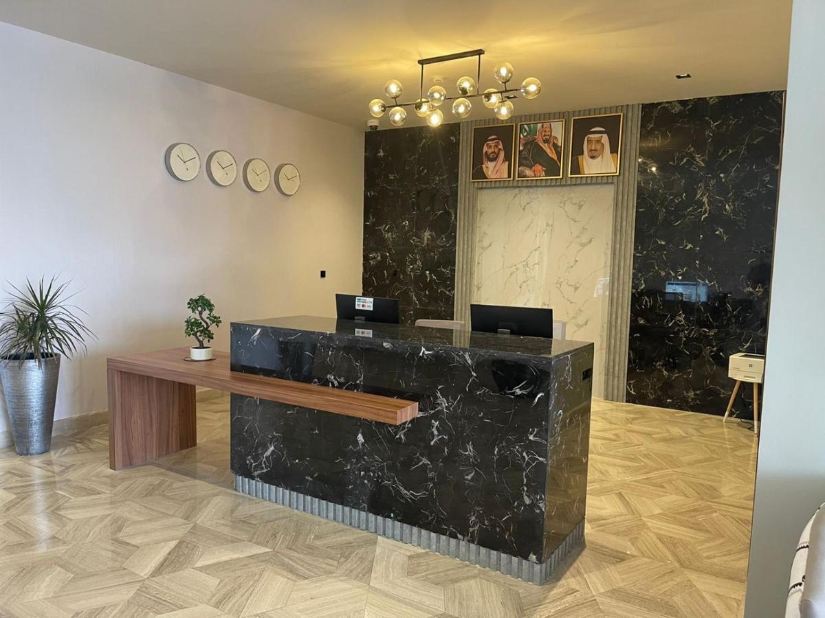 Voyage Residence Ar Riyad Esterno foto