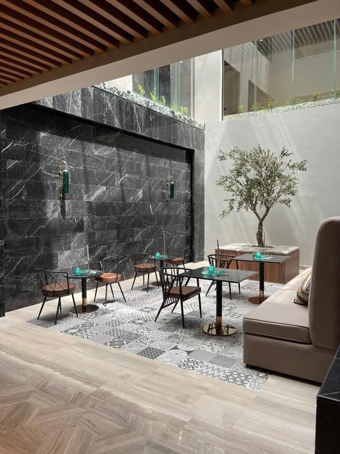 Voyage Residence Ar Riyad Esterno foto