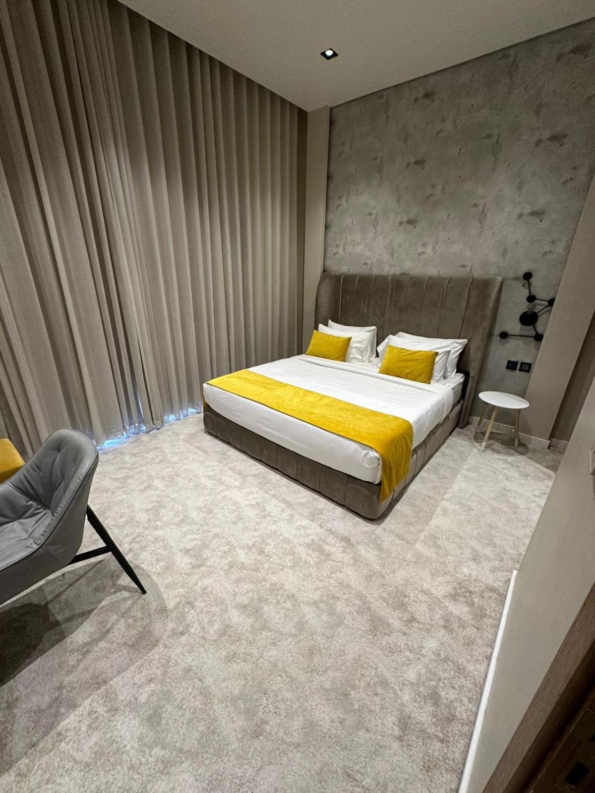 Voyage Residence Ar Riyad Esterno foto