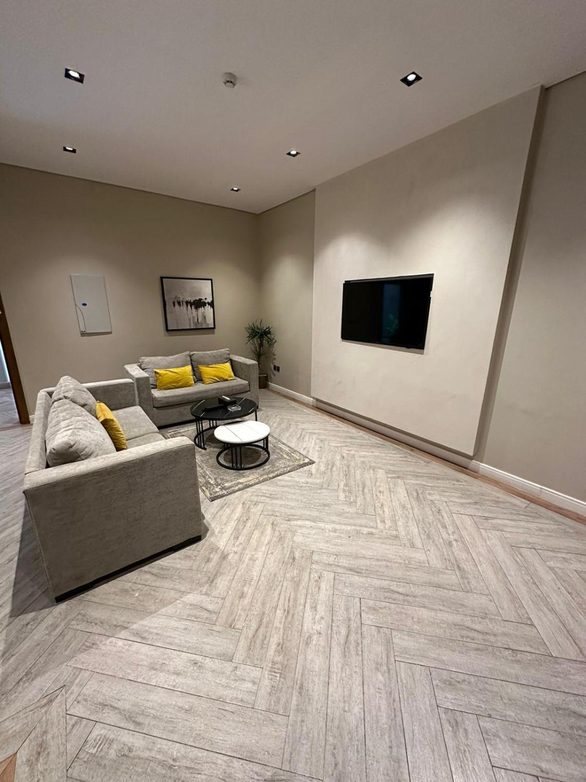 Voyage Residence Ar Riyad Esterno foto